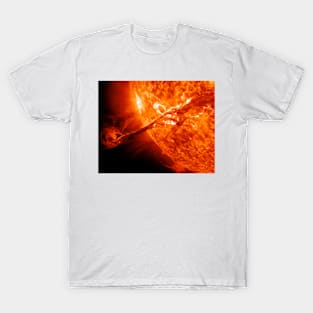 Solar flare, SDO ultraviolet image (C020/7898) T-Shirt